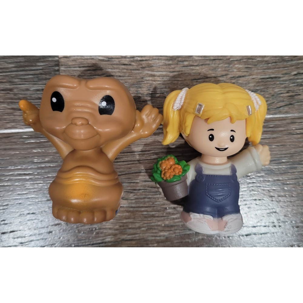 Fisher-Price Little People Collector ET the Extra-Terrestrial ET and Gertie Set
